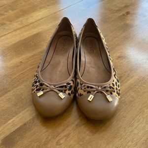 Vionic leopard ballet slippers 8.5